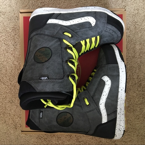 vans howl snowboard boots